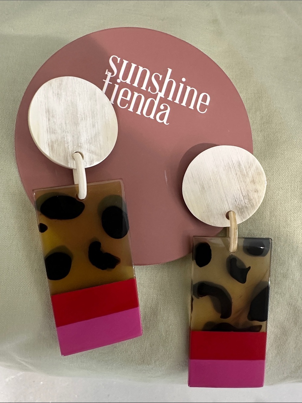 Nordstrom Leopard Acrylic Drop Earrings in Pearl White,Tortoise Shell, and Pink